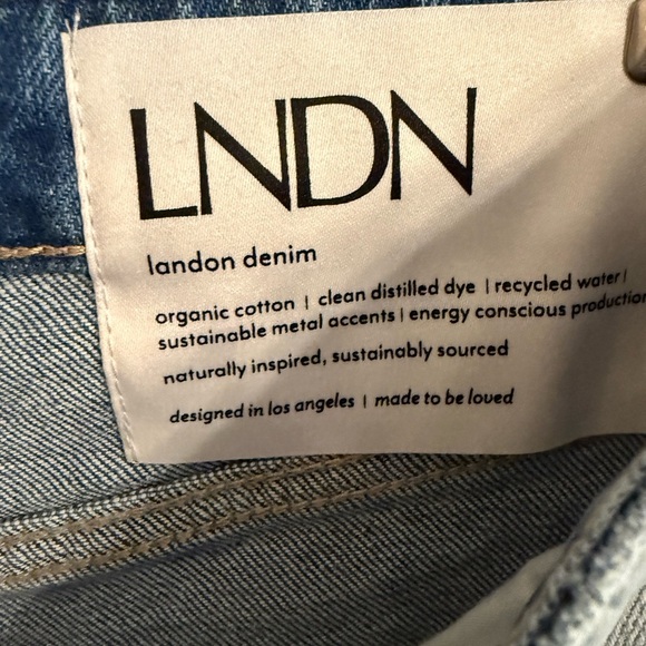 Cassie Randolf LNDN Denim Distressed Jeans Women’s 26 NWT 100% Organic - Picture 4 of 5